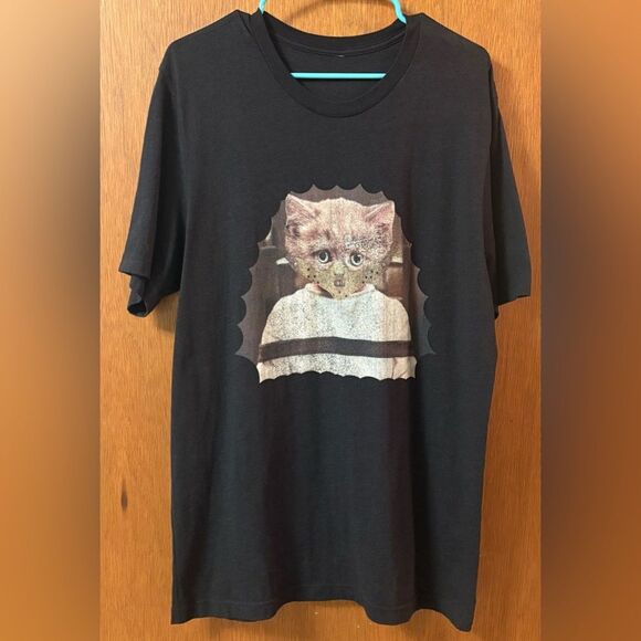 Men’s Black Tee Shirt with Hannibal Cat Print Size XL - Picture 3 of 5